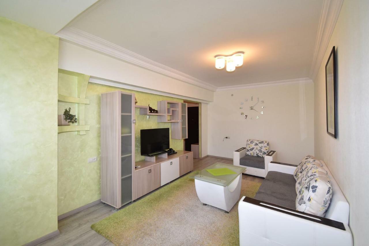 Perfect Apartment In Center Of Yerevan City Exterior photo